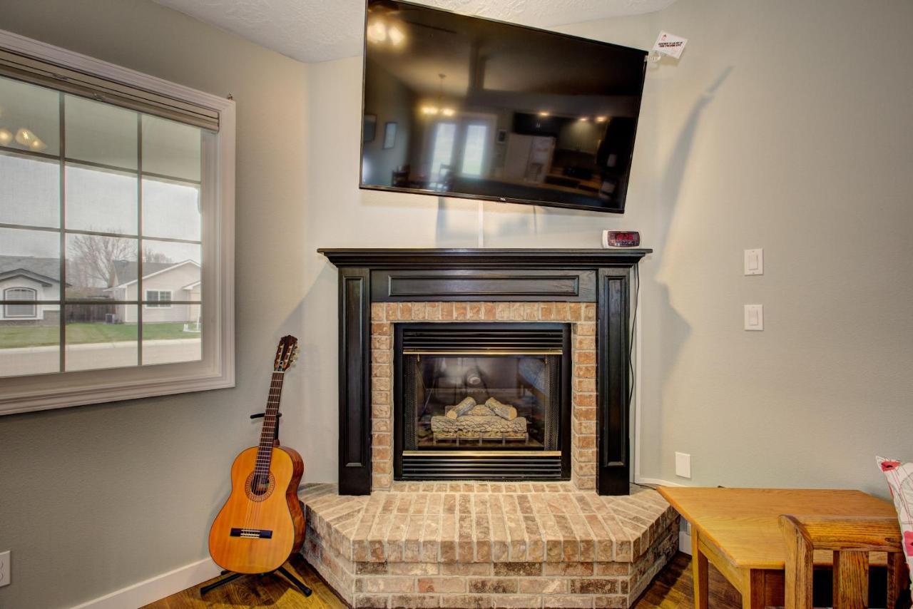 Hello Dolly! 3 Beds, 2 Bath, 2 Tv'S, Fireplace, Quiet Neighborhood In Star, Id Minutes From Walking Trails And River Views Eagle Exteriér fotografie